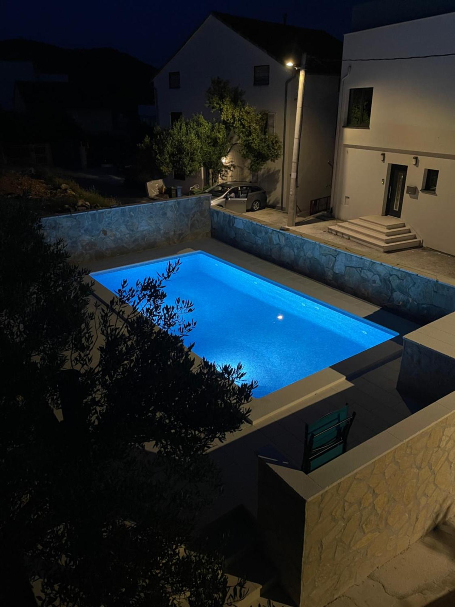Apartment Palada House With A Private Pool *